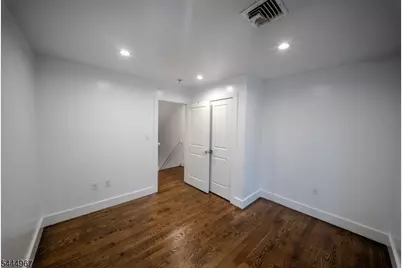 51 Greenwich Dr, Bergenfield, NJ 07621 - Photo 13