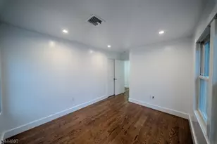 51 Greenwich Dr, Bergenfield, NJ 07621 - Photo 15