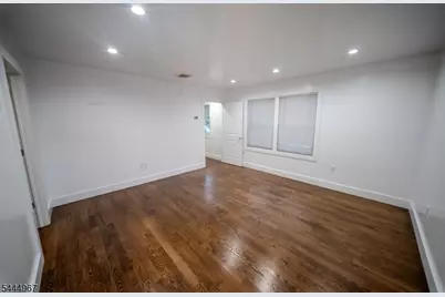 51 Greenwich Dr, Bergenfield, NJ 07621 - Photo 23