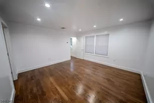 51 Greenwich Dr, Bergenfield, NJ 07621 - Photo 23