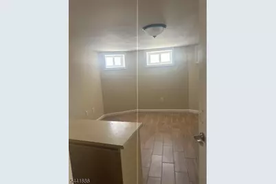 637-639 Parker St #2, Newark, NJ 07104 - Photo 7