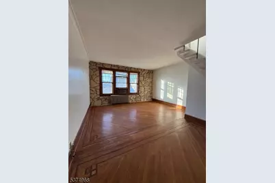 204 Columbia Ave, Irvington, NJ 07111 - Photo 5