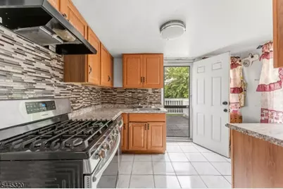971 Grove St, Irvington, NJ 07111 - Photo 5