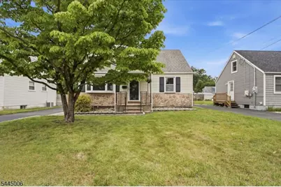421 1st St, Middlesex, NJ 08846 - Photo 25