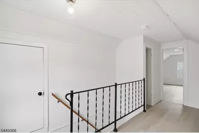 421 1st St, Middlesex, NJ 08846 - Photo 15