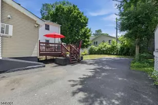 56 Essex Ave, Maplewood, NJ 07040 - Photo 23