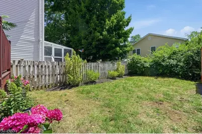 56 Essex Ave, Maplewood, NJ 07040 - Photo 13