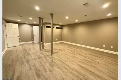 1047 Cambridge Court #1047, Mahwah, NJ 07430 - Photo 19