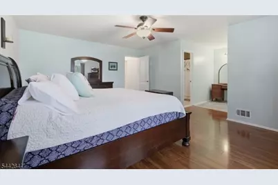 138 Sunnyvale Ct, Franklin Township, NJ 08873 - Photo 13