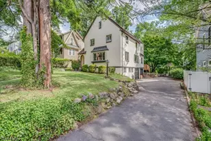 43 Pine St, Millburn, NJ 07041 - Photo 3