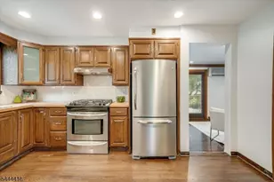 43 Pine St, Millburn, NJ 07041 - Photo 23