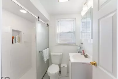 32 Arlington Blvd, North Arlington, NJ 07031 - Photo 17