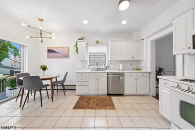 15 Westminster Ter, West Orange Township, NJ 07052 - Photo 11