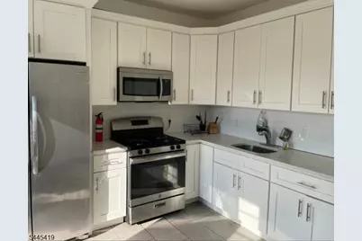 276-282 Morris Ave #2, Elizabeth, NJ 07208 - Photo 3