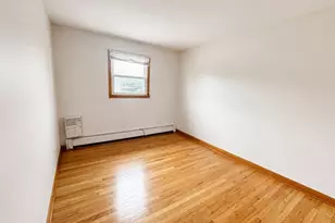 40 Stuyvesant Ave, Lyndhurst Township, NJ 07071 - Photo 9