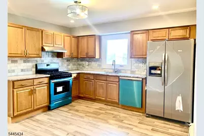 15 Wallace St #2, Belleville, NJ 07109 - Photo 5