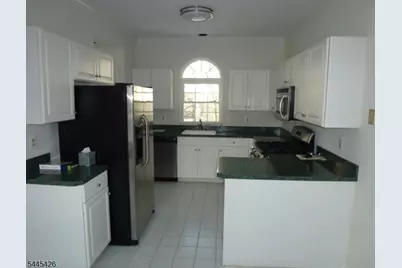 1901 Tanglewood Pl, Hanover Township, NJ 07981 - Photo 7