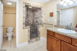 81 Poplar Dr, Hanover Township, NJ 07950 - Photo 33
