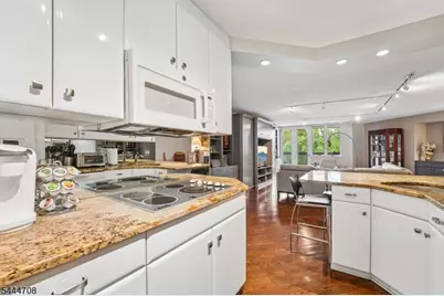 10 Smith Manor Blvd #424, West Orange Township, NJ 07052 - Photo 13