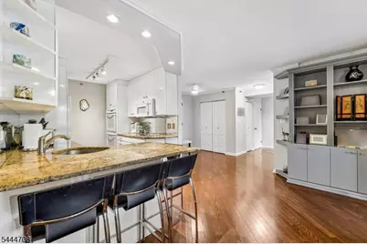 10 Smith Manor Blvd #424, West Orange Township, NJ 07052 - Photo 9