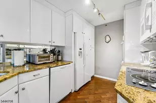 10 Smith Manor Blvd, West Orange Township, NJ 07052 - Photo 11