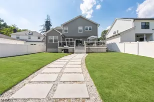 311 Martin Rd, Union Township, NJ 07083 - Photo 37