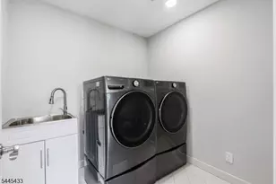 311 Martin Rd, Union Township, NJ 07083 - Photo 27