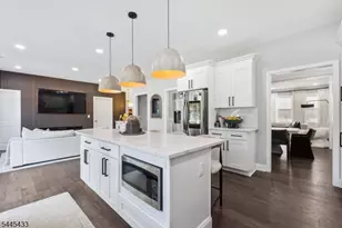 311 Martin Rd, Union Township, NJ 07083 - Photo 13