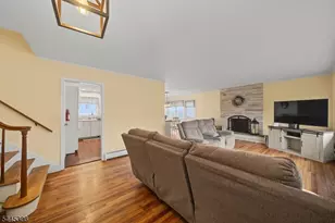 19 Birch Pkwy, Sparta Township, NJ 07871 - Photo 9