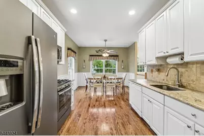 301 Cambridge Dr, Butler, NJ 07405 - Photo 5