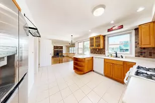 2117 Briarwood Ln, Union Township, NJ 07083 - Photo 3