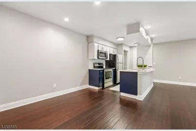 74 Marlowe Ct, Franklin Township, NJ 08873 - Photo 7