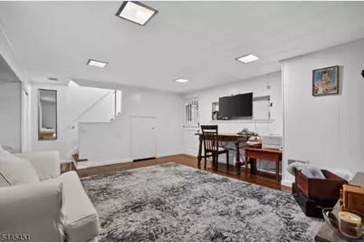 28 Kew Dr, Springfield, NJ 07081 - Photo 19