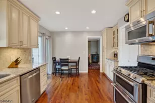 28 Kew Dr, Springfield, NJ 07081 - Photo 9