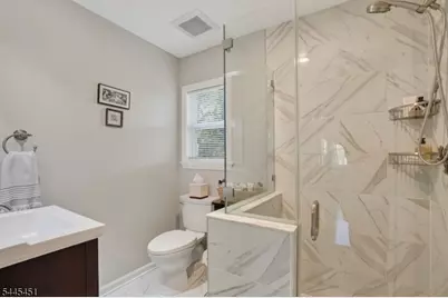 28 Kew Dr, Springfield, NJ 07081 - Photo 17