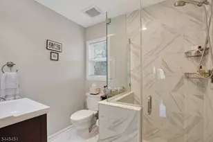 28 Kew Dr, Springfield, NJ 07081 - Photo 17