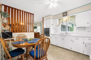 11 Meadowbrook Rd, Raritan Township, NJ 08822 - Photo 9