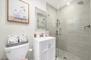 11 Meadowbrook Rd, Raritan Township, NJ 08822 - Photo 15