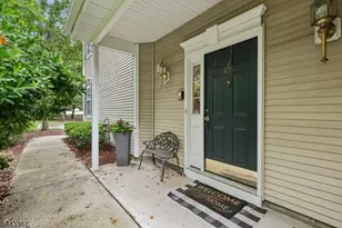 101 Rock Creek Dr, Clifton, NJ 07014 - Photo 31