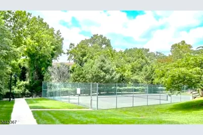 101 Rock Creek Dr, Clifton, NJ 07014 - Photo 35
