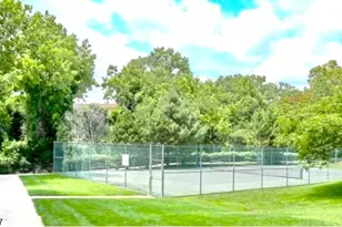 101 Rock Creek Dr, Clifton, NJ 07014 - Photo 35