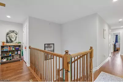 101 Rock Creek Dr, Clifton, NJ 07014 - Photo 17