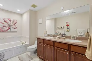 101 Rock Creek Dr, Clifton, NJ 07014 - Photo 27