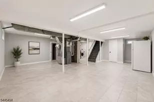 18 Farmingdale Ave, Bloomfield, NJ 07003 - Photo 11