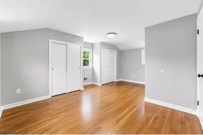 18 Farmingdale Ave, Bloomfield, NJ 07003 - Photo 5