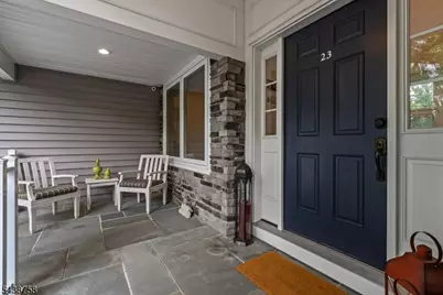 19 Erskine Dr, Morristown, NJ 07960 - Photo 3
