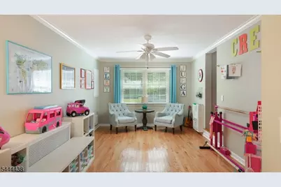 2263 Hill Rd, Scotch Plains Township, NJ 07076 - Photo 17