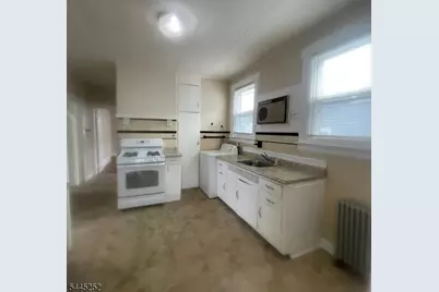 77 Franklin Ter, Irvington, NJ 07111 - Photo 3