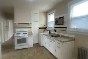77 Franklin Terrace, Irvington, NJ 07111 - Photo 3