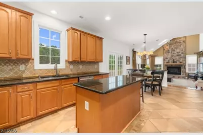 15 Providence Dr, Raritan Township, NJ 08822 - Photo 13